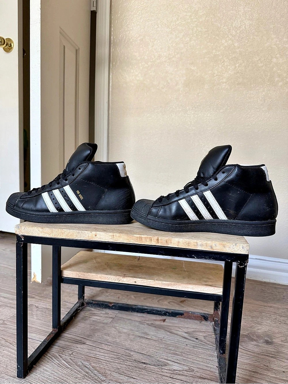adidas Superstar Black & White High Top women’s Sneakers size 6